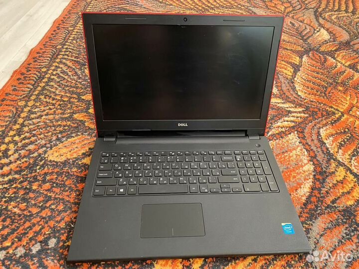 Шустрый ноутбук Dell 15.6