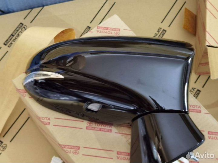 Корпус зеркала правый Lexus Gs