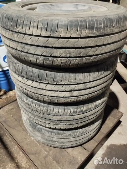 Toyo NanoEnergy 3 195/65 R15 92T