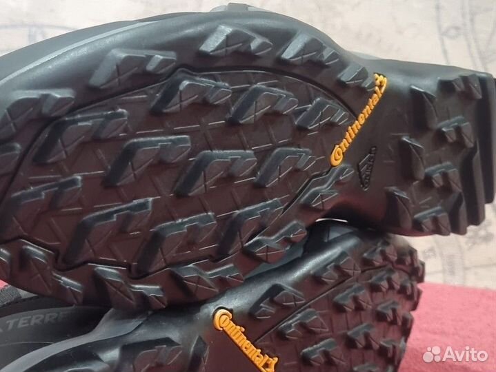 Треккинговые кроссовки Adidas swift r2 gtx