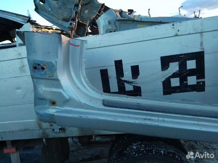 Порог кузовной левый Nissan Bluebird HU14 SR20DE