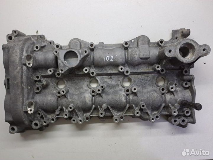 Крышка головки блока цилиндров Mercedes M270