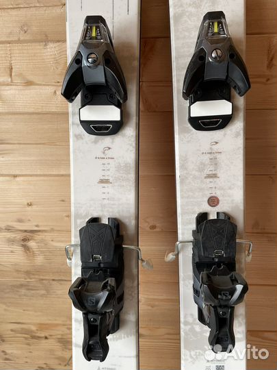 Горнолыжный комплект: лыжи+ботинки