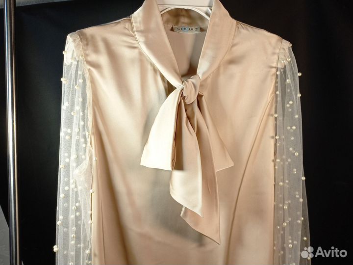 Блузка женская нарядная,М