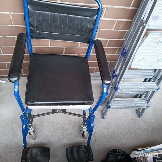 Кресло-стул инвалидное