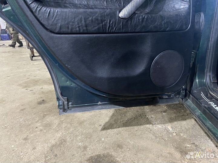Дверь задняя левая Passat B5