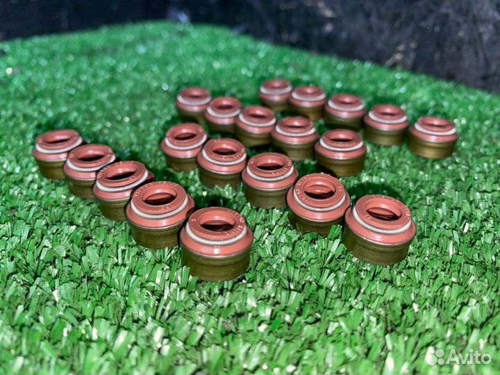 Маслосъемные колпачки Mercedes-Benz E-Class W210