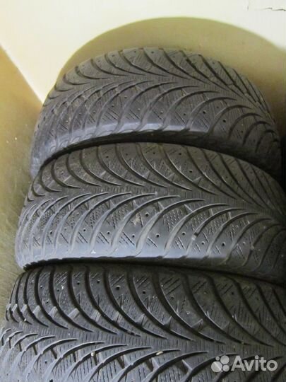Goodyear UltraGrip Extreme 205/55 R16