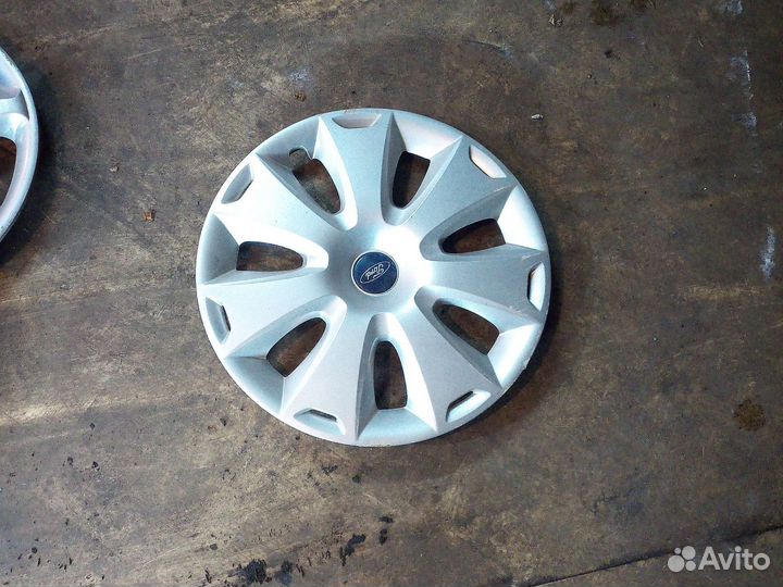 Оригинальные колпаки на авто