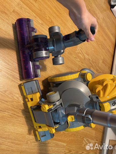 Пылесос Dyson новый