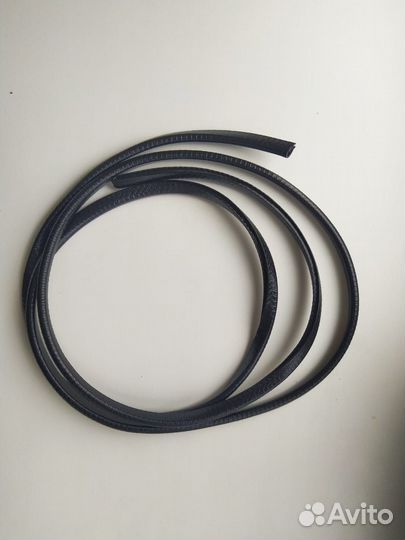 Уплотнитель под накладку Дастер,Каптюр,Террано