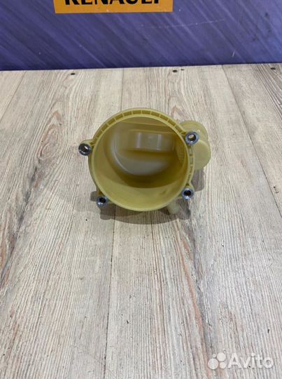 Бачок эгур гур насоса электрогидроусилителя руля R