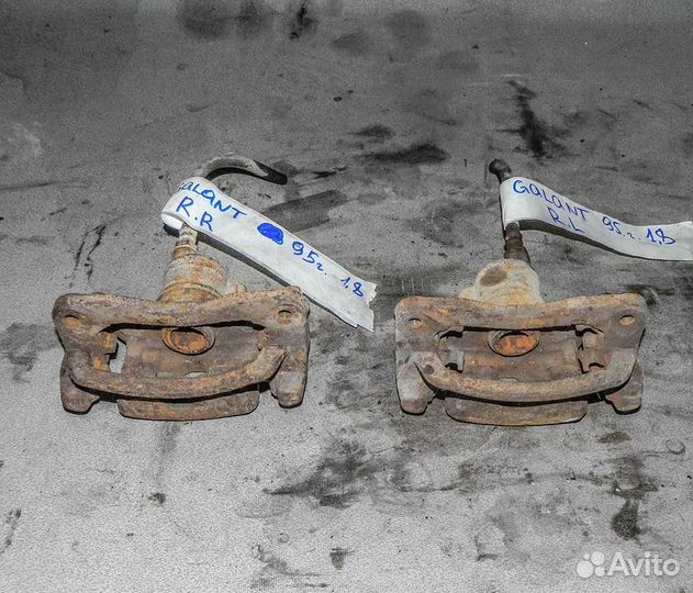 Суппорт задний правый Mitsubishi Galant 7