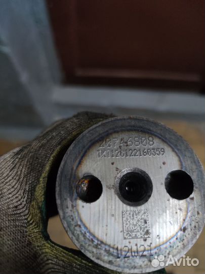 Распредвал Volvo 20746808