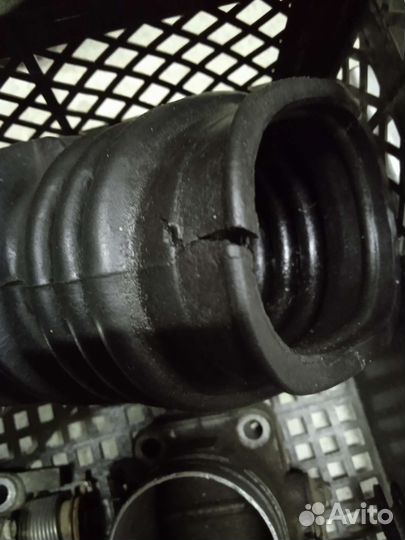 Патрубок audi 200 c3 ауди 200 с3