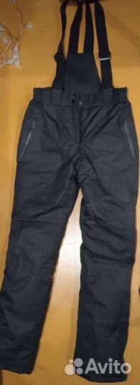 Штаны от горнолыжного костюма