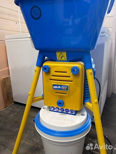 Зернодробилка Novital Golia 4V 750 Вт