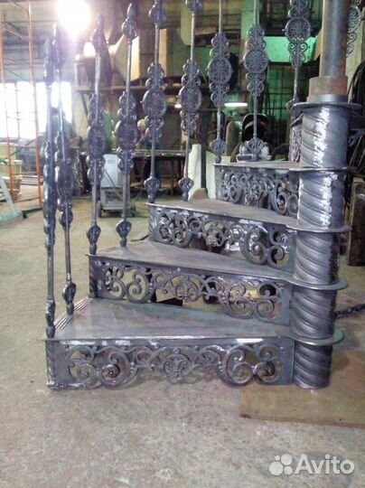 Лестница металлическая чугунная, каслинское литье