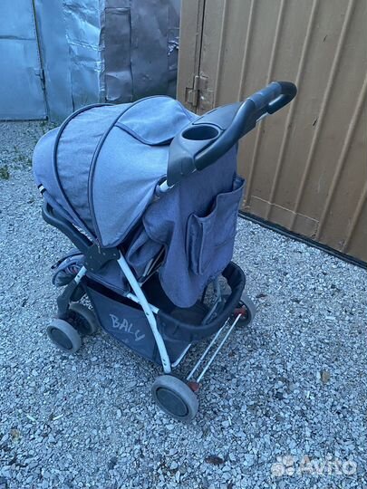 Прогулочная коляска