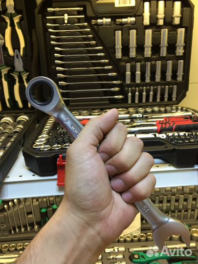 Набор ключей комбинированных трещоточных 12пр. dis