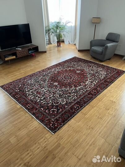 Ковер шерстяной ручной работы