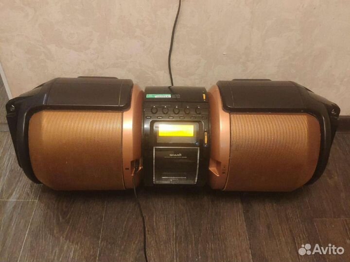 Бумбокс Sharp GX-M10HOR