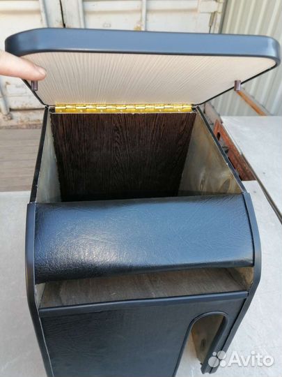 Подлокотник на УАЗ Хантер