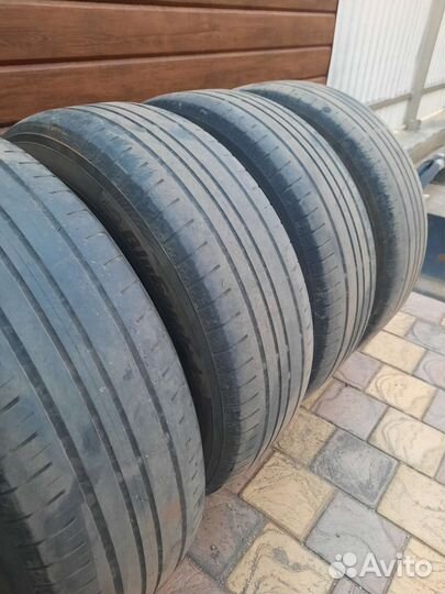 Yokohama BluEarth AE51 215/65 R17