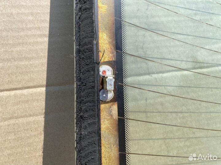 Стекло заднее Hyundai Solaris седан