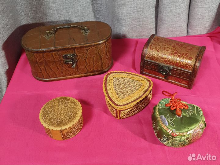 Шкатулки для украшений