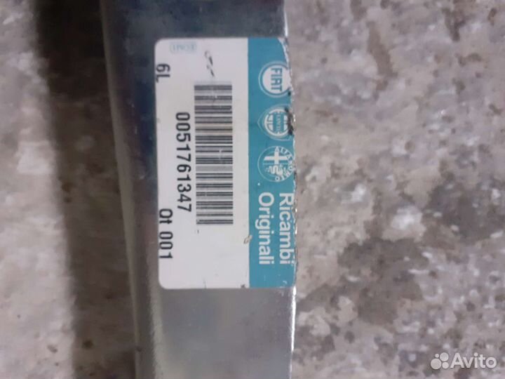 Петли капота на fiat, Alfa, Lancia правая и левая