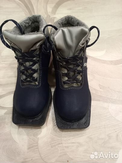 Лыжные ботинки