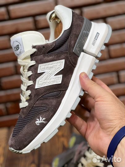 New Balance кроссовки 1300