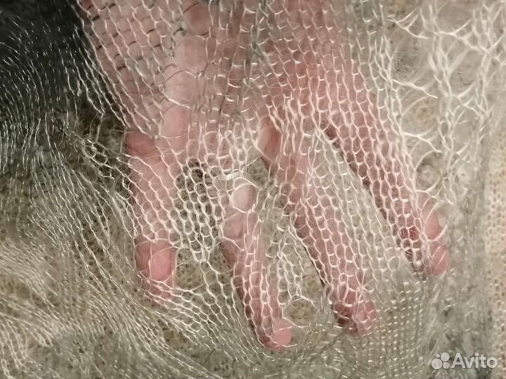 Пуховый платок паутинка