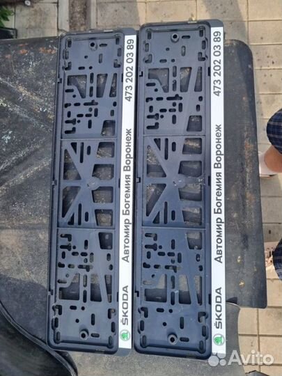 Рамки для автомобильных номеров