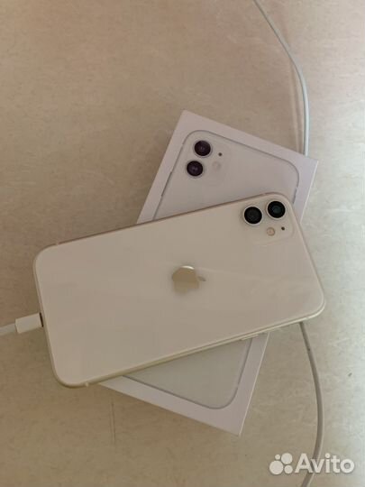 Apple iPhone 11 64gb белый на горантии