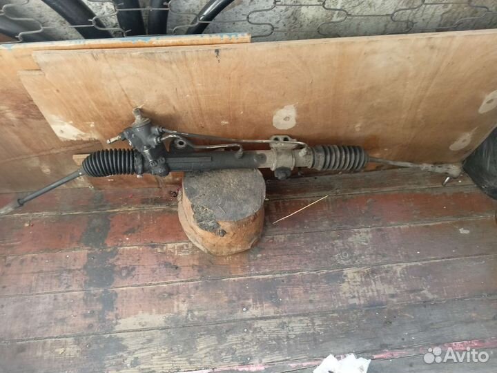 Рулевая рейка Nissan sunny fb,b 15, wingroad и т.п