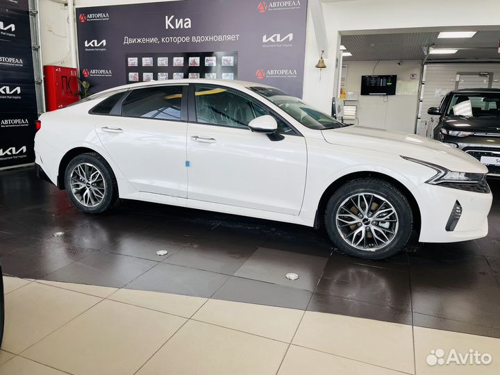 Kia K5 2.0 AT, 2022