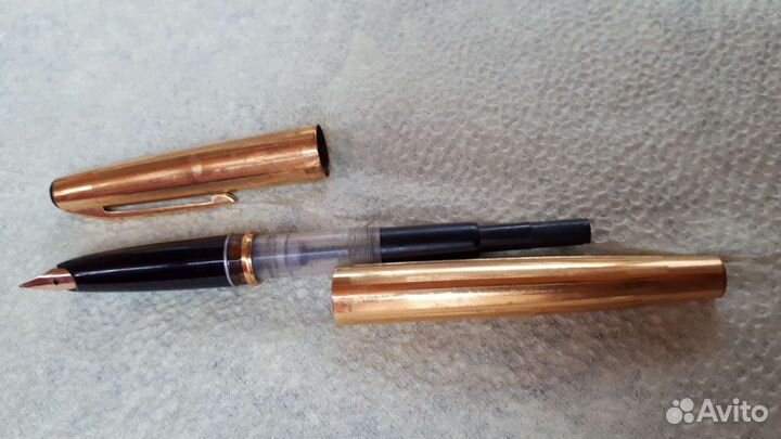Перьевые ручки, с золотым пером