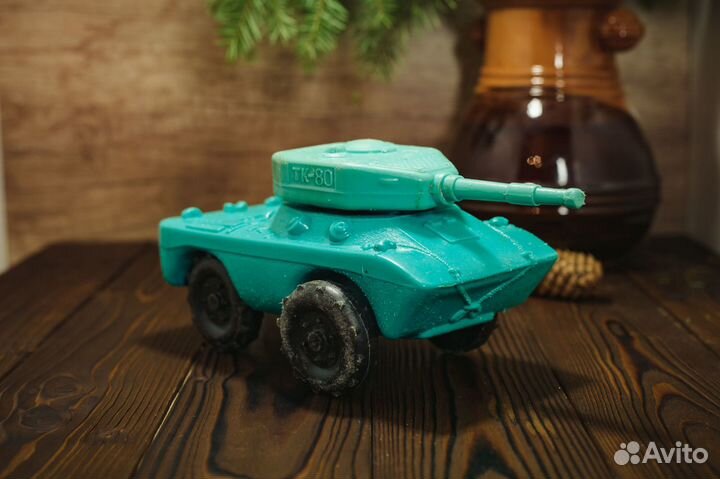 Большой Зеленый Игрушечный Танк Из СССР Пластик