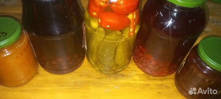 Клубничное, абрикосовое варенье,клюквеное,помидоры