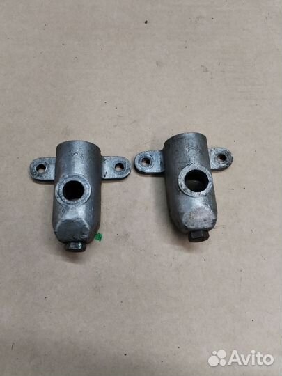 Крепление переднего крыла мопед Карпаты