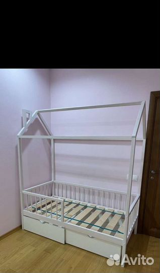 Детская кровать домик бу