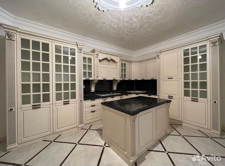 Кухонные гарнитуры