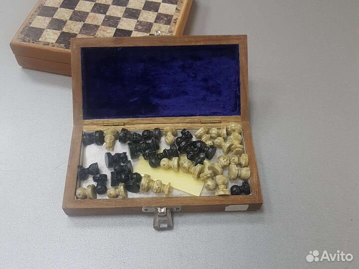 Сувенир шахматы мрамор 16 на 16 см