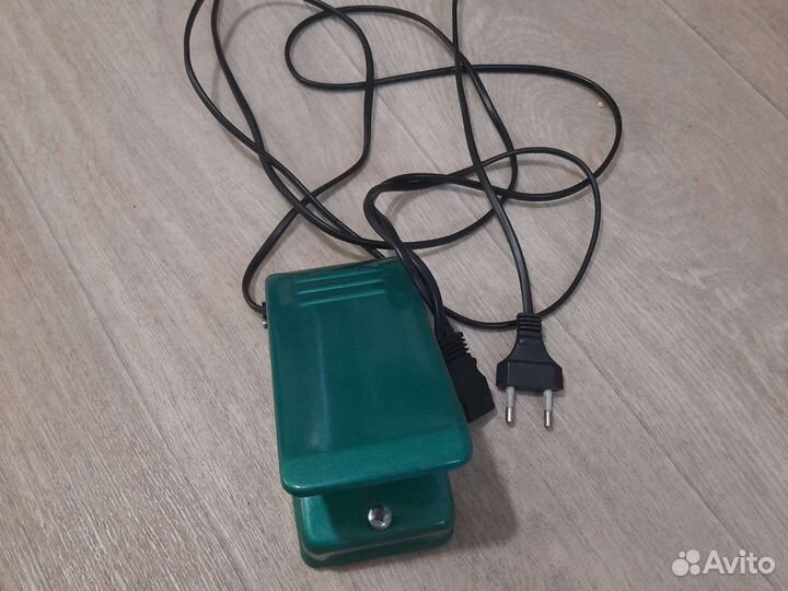 Педаль для оверлока
