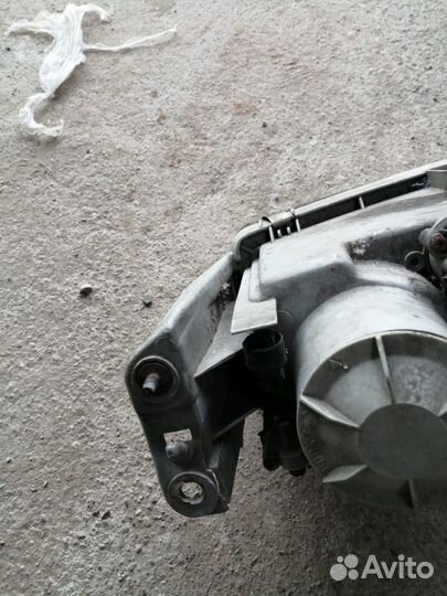 Фара передняя правая Mazda 626 GE