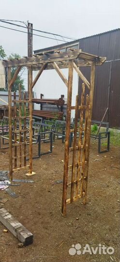 Арка садовая деревянная