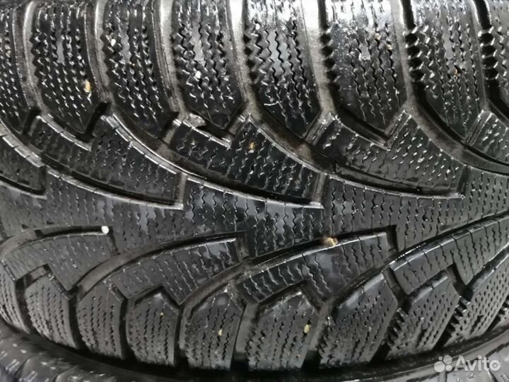 Nokian Tyres Hakkapeliitta R 215/65 R16