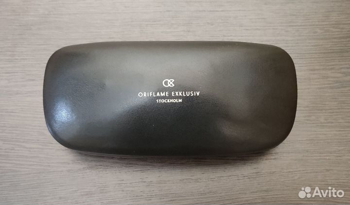 Cолнцезащитные очки